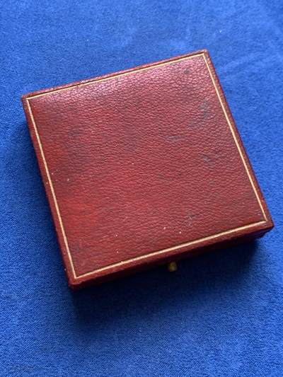 《竞宝斋》第449场 周日，周一，周二  3场连拍 （全场包邮，欢迎送拍） 法国播种者镀金银章 66.2克 50.7mm 丰饶角银标 带盒