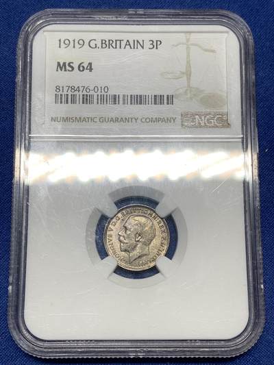 《竞宝斋》第449场 周日，周一，周二  3场连拍 （全场包邮，欢迎送拍） NGC MS64 英国1919年3便士银币 高银版本 包浆好看 值得入手