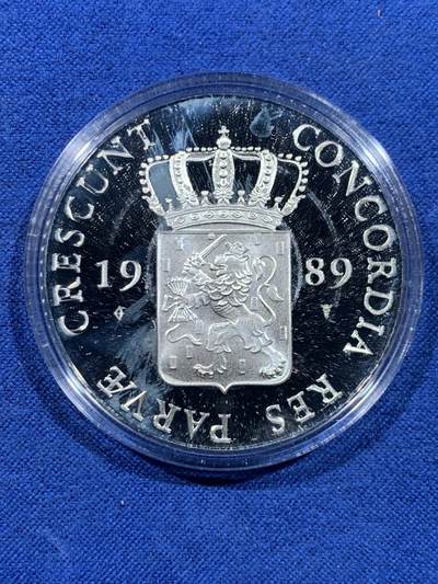 《竞宝斋》第449场 周日，周一，周二  3场连拍 （全场包邮，欢迎送拍） 荷兰1989年1杜卡特精制银币 复刻1816年银杜卡特 873银28.25克 盒证全