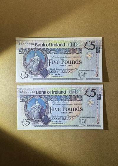 【Blue Auction】世界纸币精拍第766期——18级TOP拍卖/信誉/品质/专业/高效💫 -  【一组2张30&33小号】爱尔兰 2000年5镑 全新UNC