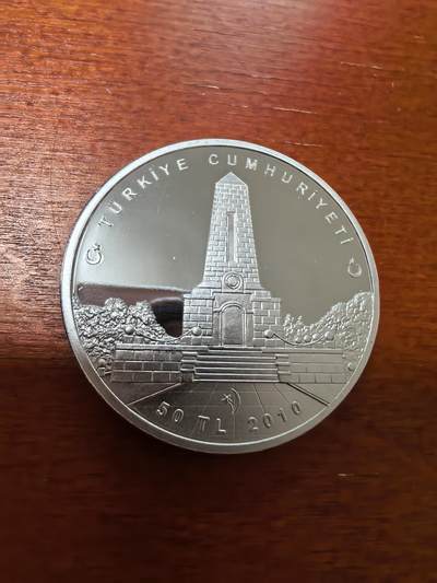 长老汇蛇年精选第八十五场拍卖 -  2010土耳其奥斯曼护卫舰埃尔图鲁尔50新里拉精制银币，23.33克925银，2.3万枚