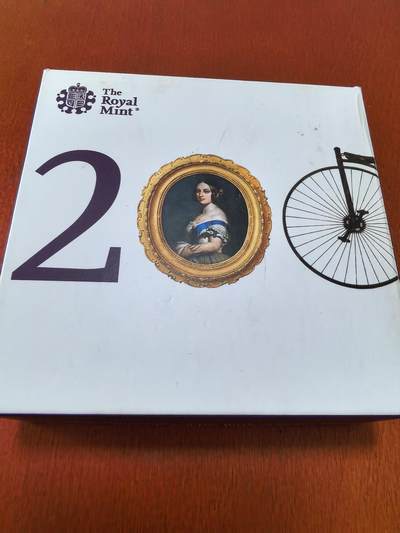 长老汇蛇年精选第八十五场拍卖 - 2019英国维多利亚5英镑精制银币，28.28克925银，盒证全，5000枚