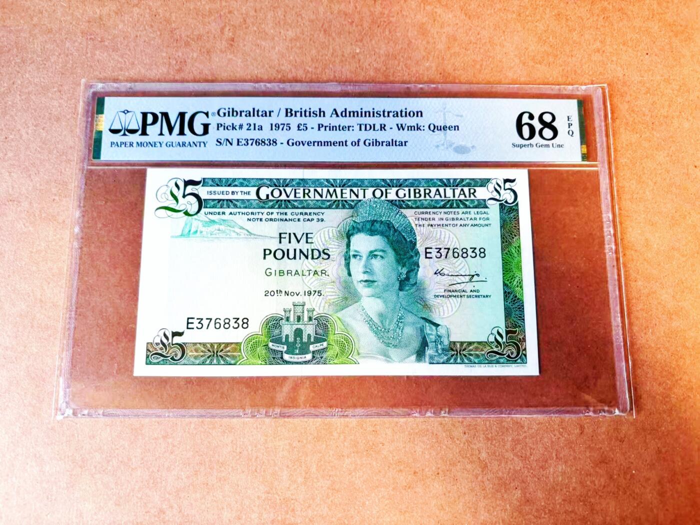 【Blue Auction】世界纸币精拍第766期——18级TOP拍卖/信誉/品质/专业/高效💫 【a版稀少年份】直布罗陀 1975年5镑 PMG68EPQ高分 高冠女王