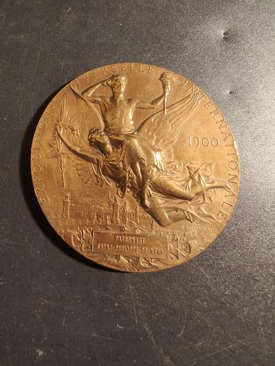 老王徽章第171期 - 法国巴黎1900世博会大铜章    大师夏普兰作品    直径64mm     重量103.3g