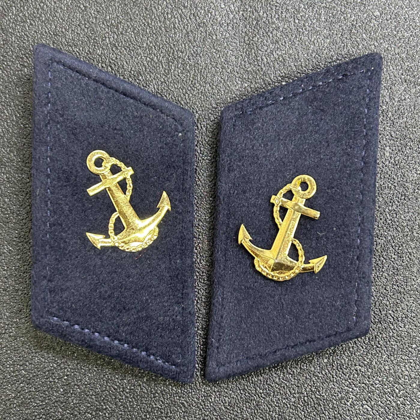 西秦中古拍卖第七十期 越南人民军海军臂章