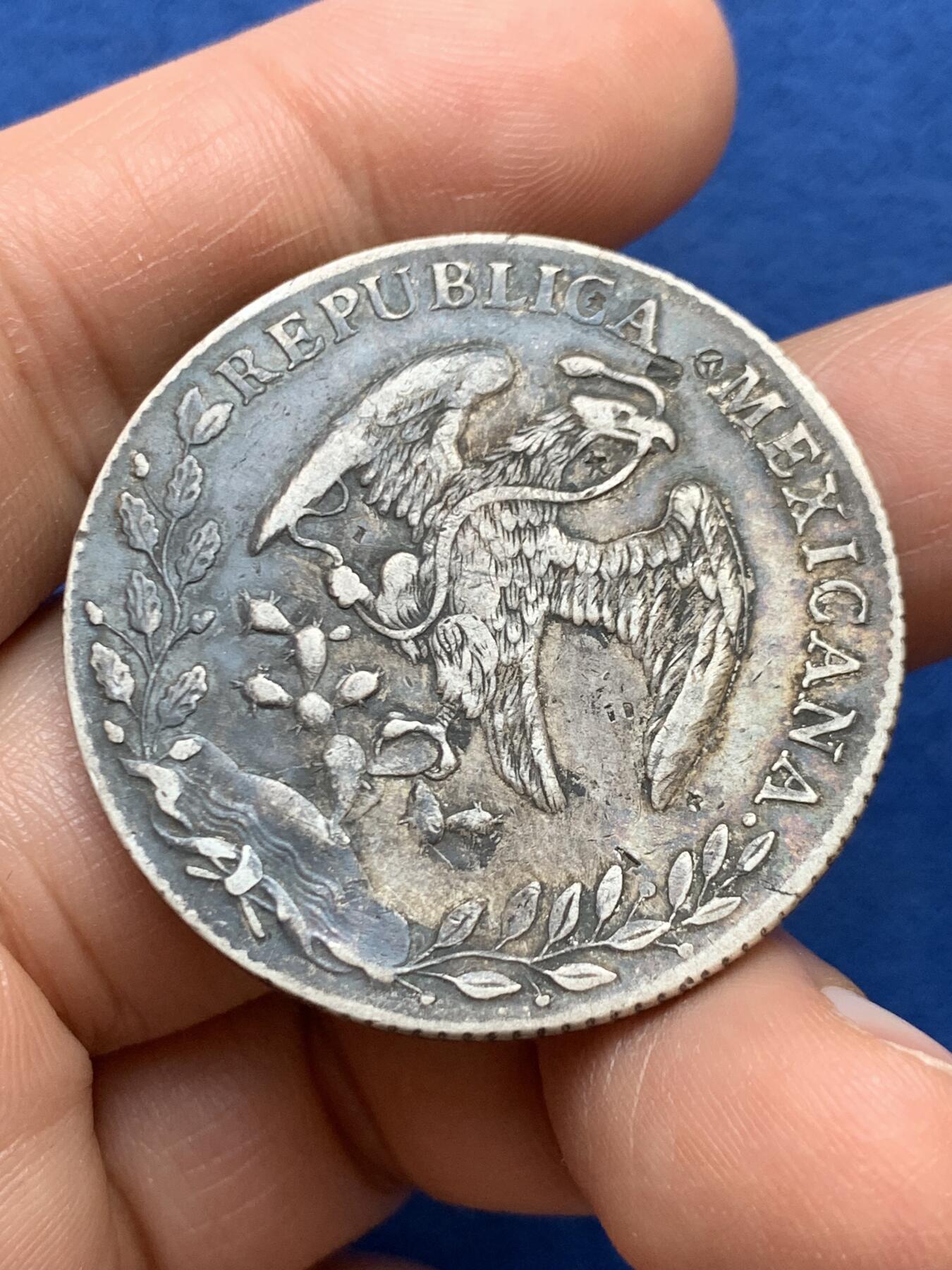 《竞宝斋》第449场 周日，周一，周二  3场连拍 （全场包邮，欢迎送拍） 墨西哥1894年鹰洋银币，有戳记。