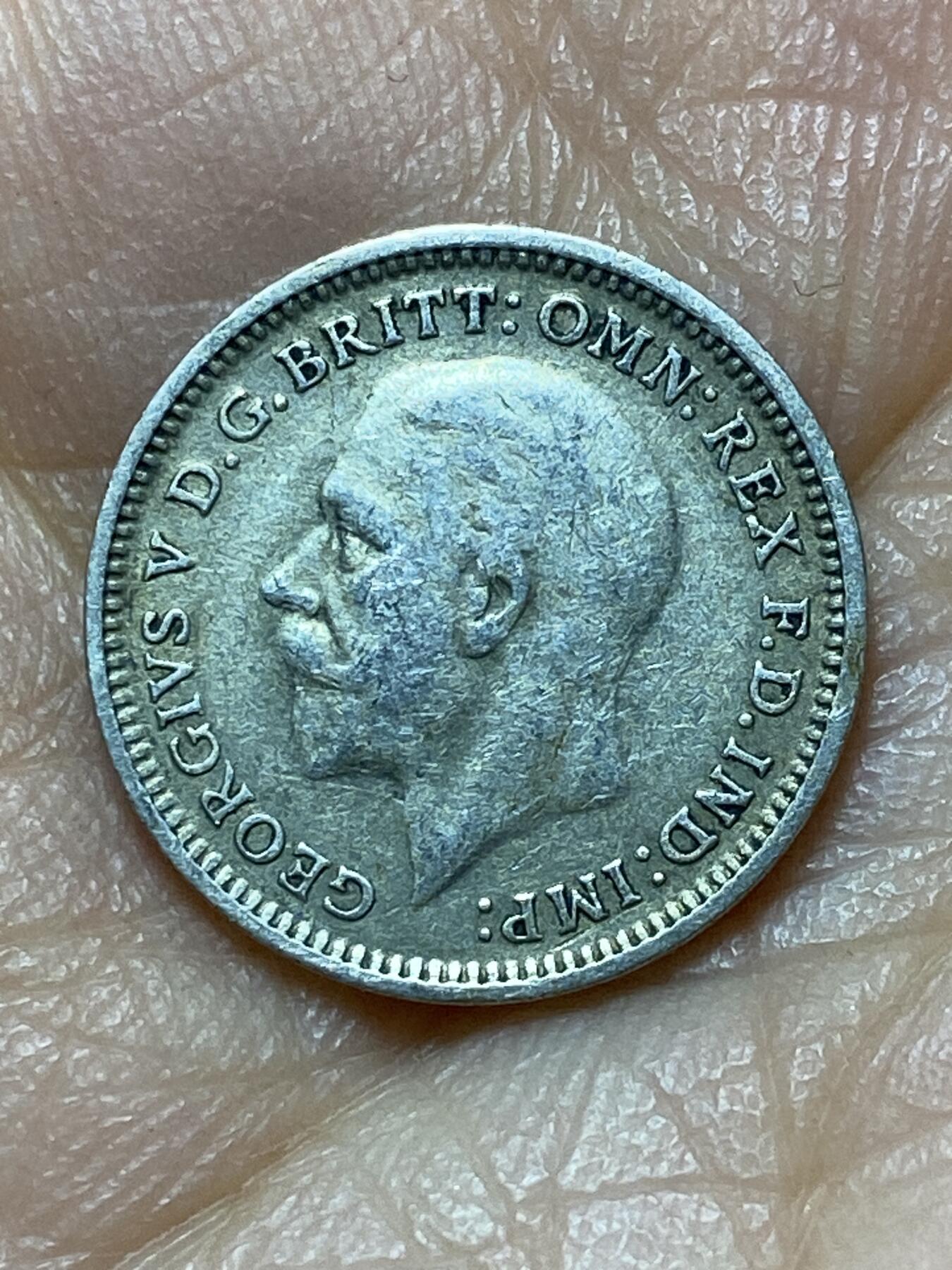 2025年第一百四十四场(总第一百七十场）品种丰富英国一线回流散币年末特拍场第一场(免佣金) 英国🇬🇧1935年3便士银币(乔治五世第四版，500银)