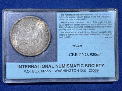 《竞宝斋》第449场 周日，周一，周二  3场连拍 （全场包邮，欢迎送拍） INS MS65 TONED 美国 1904年O厂摩根银币 美国1988年老牌评级公司，PCGS TRUE VIEW的鼻祖，盒子本身就是古董，摩根底板镜面，女神面银灰彩，背面金环彩，收藏级摩根。