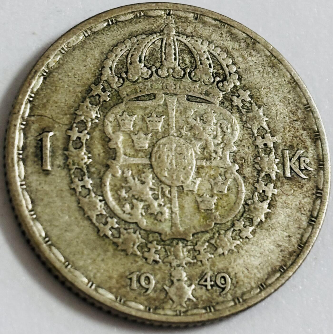 文馨钱币收藏第 286 场，圣诞节专场【 长期接收代拍品低至 0 佣金】 好品 1949 年瑞典古斯塔夫五世 1 克朗银币，第三版 600 银