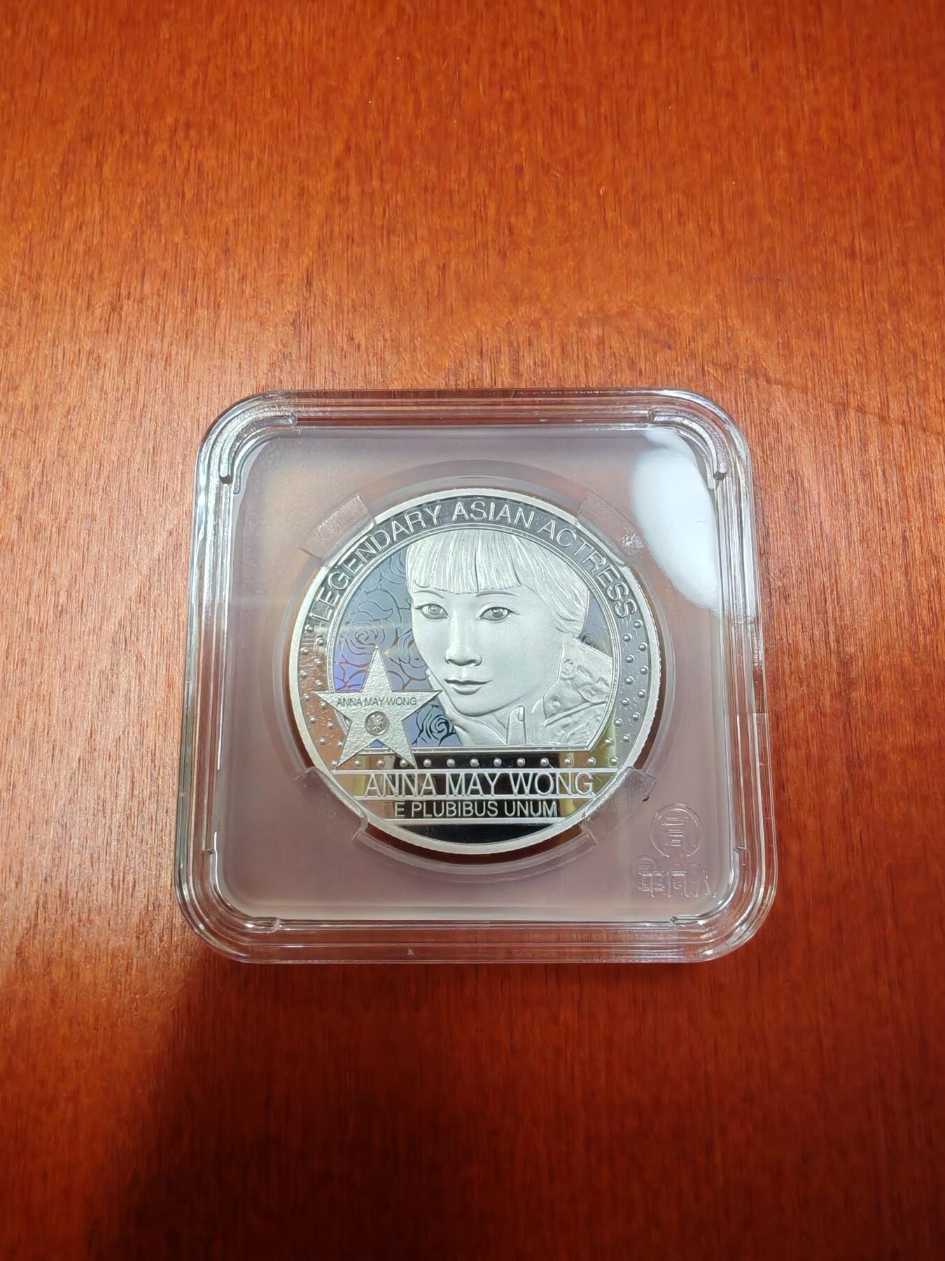 长老汇蛇年精选第八十五场拍卖  2022喀麦隆华人传奇影星黄柳霜500法郎精制银币，8克999银，300枚，盒证全