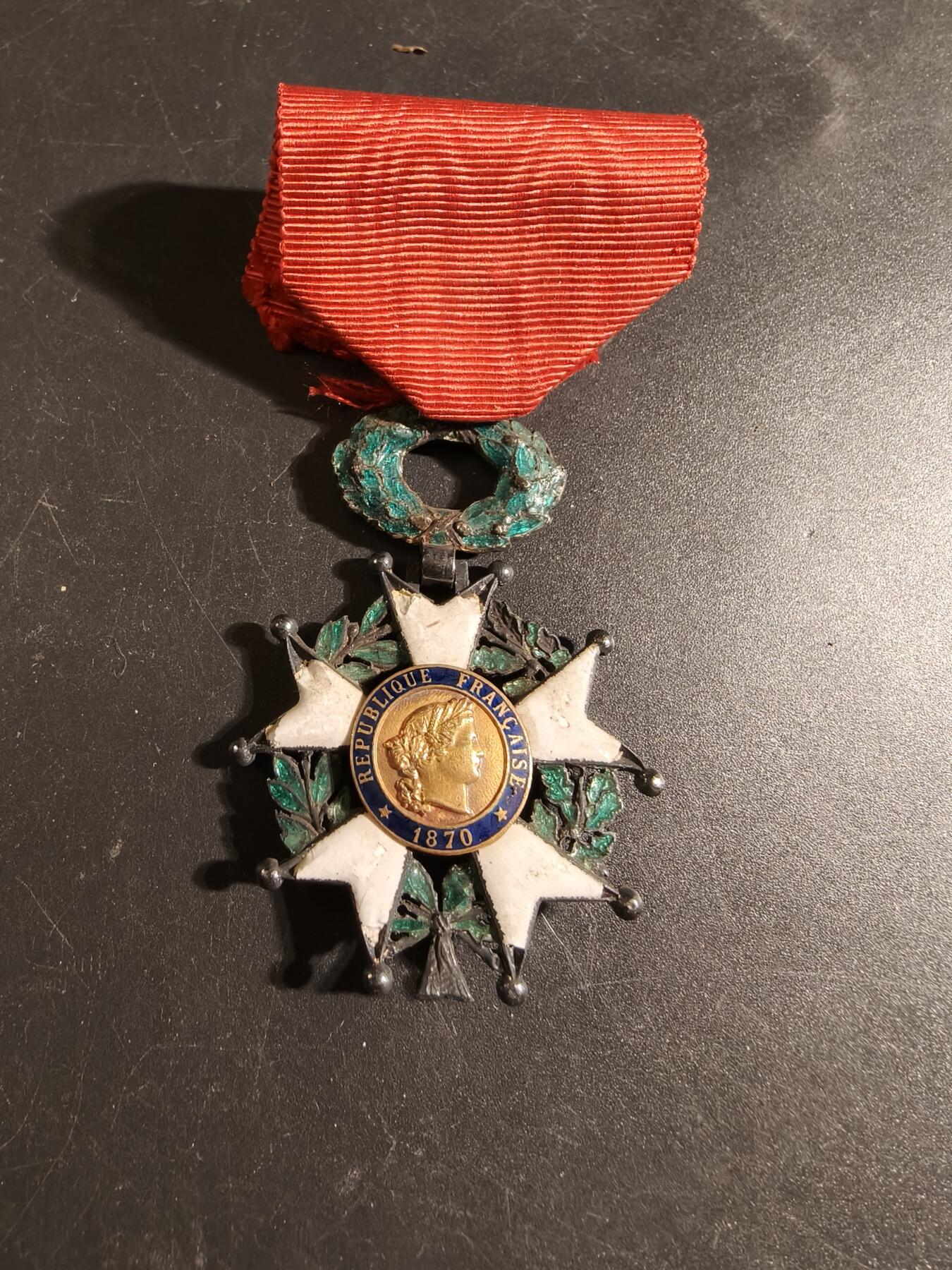 老王徽章第171期 法国骑士级荣誉军团勋章    银质珐琅    三共时期