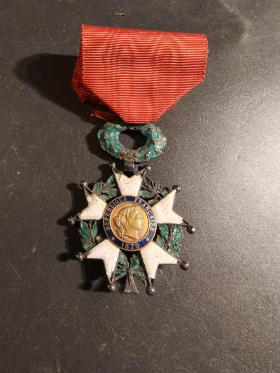 老王徽章第171期 - 法国骑士级荣誉军团勋章    银质珐琅    三共时期