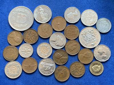 《竞宝斋》第449场 周日，周一，周二  3场连拍 （全场包邮，欢迎送拍） - 25枚一组 瑞士，美国，加拿大钱币，包含一枚瑞士5法郎，加拿大50分，4枚麦穗1美分和1枚战时钢制1美分，细节见图。