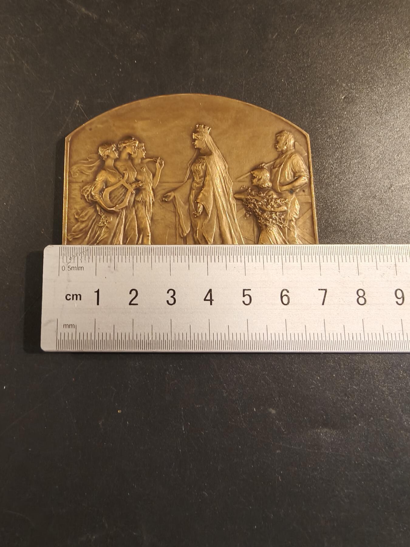 老王徽章第171期 比利时1913年根特世博会方形大铜章     尺寸70×66mm     重量111.5g