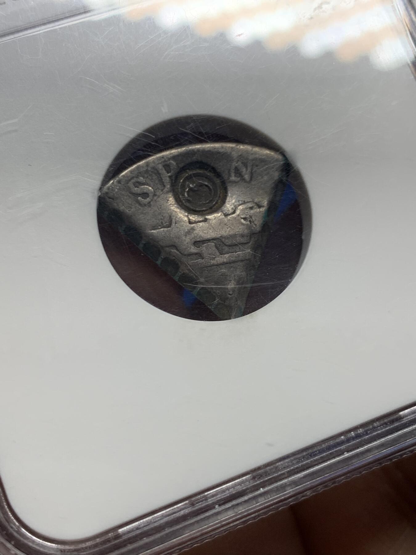 《竞宝斋》第449场 周日，周一，周二  3场连拍 （全场包邮，欢迎送拍） NGC F12 荷属库拉索(加勒比地区) 1818年 3里亚尔 银币 稀见品种