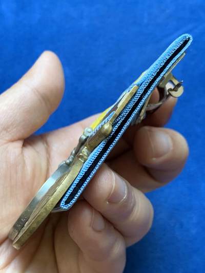 《竞宝斋》第449场 周日，周一，周二  3场连拍 （全场包邮，欢迎送拍） 英国1950-53朝鲜战争奖章 两联联排 礼服挂 包括：英国朝鲜战争奖章和联合国朝鲜战争服役奖章  带边铭授予皇家炮兵