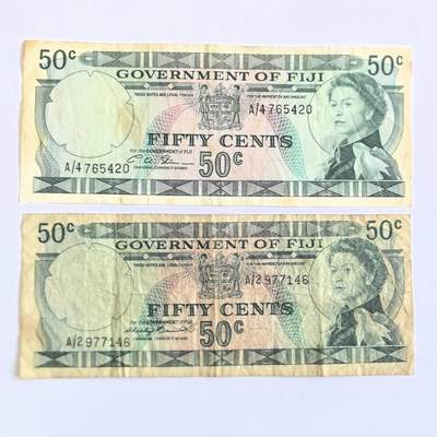 各国外币第104期 无佣金 - 斐济50分1969年 2张不同签名