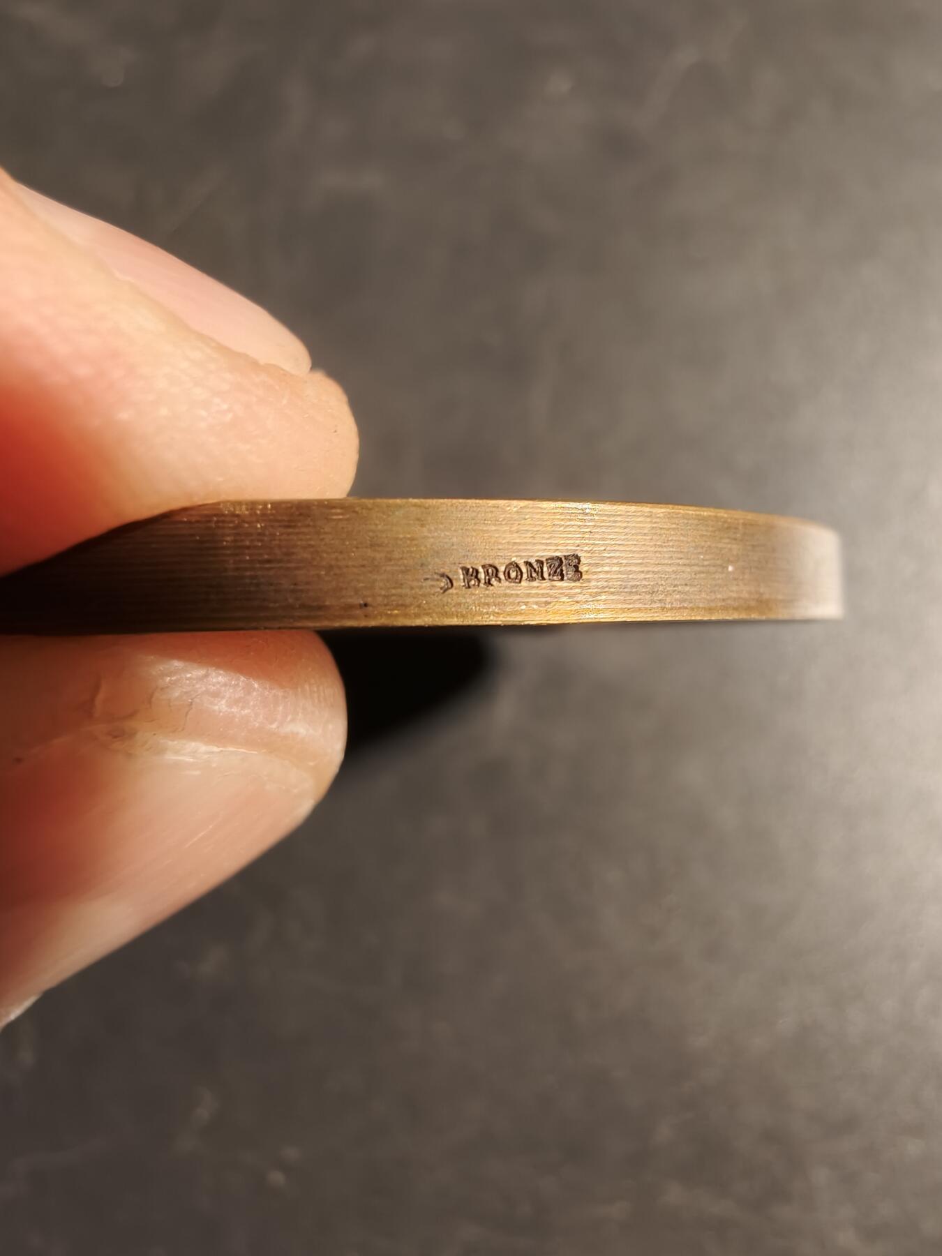 老王徽章第171期 法国墨丘利大铜章    路易·梅利作品    直径50mm     重量60g