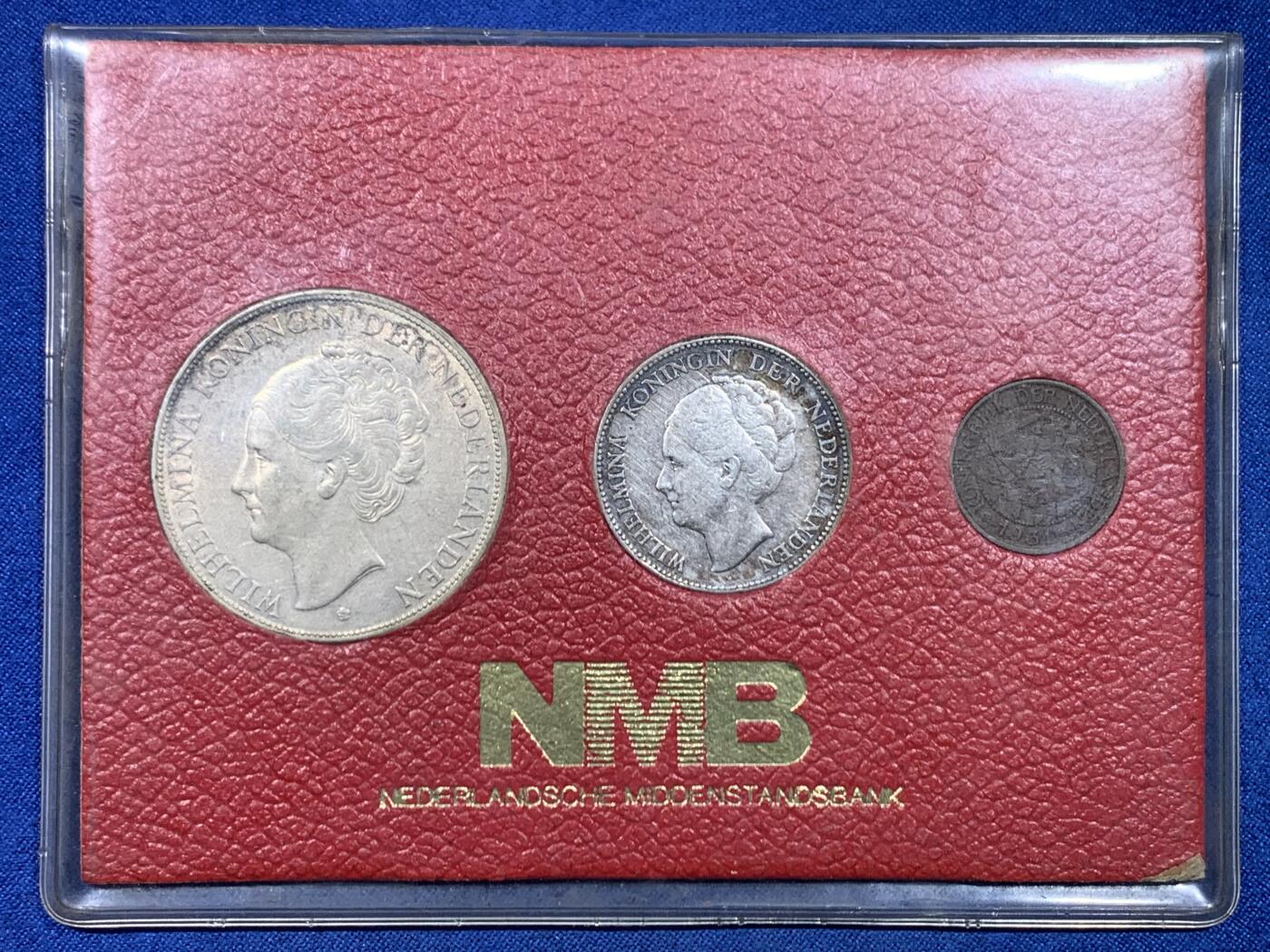 《竞宝斋》第449场 周日，周一，周二  3场连拍 （全场包邮，欢迎送拍） 三枚一组 荷兰册装 两枚银币一枚铜币