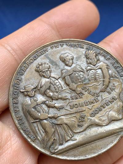 《竞宝斋》第449场 周日，周一，周二  3场连拍 （全场包邮，欢迎送拍） 18世纪地区联盟破裂纪念章 原铸品 17.9克 42.8mm