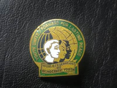 罗岚⭐爱藏⭐甄选专拍第二场-分享拍场赚佣（实体店在建中···） - 民主德国世界青年代表大会参会代表证章 黄铜珐琅质