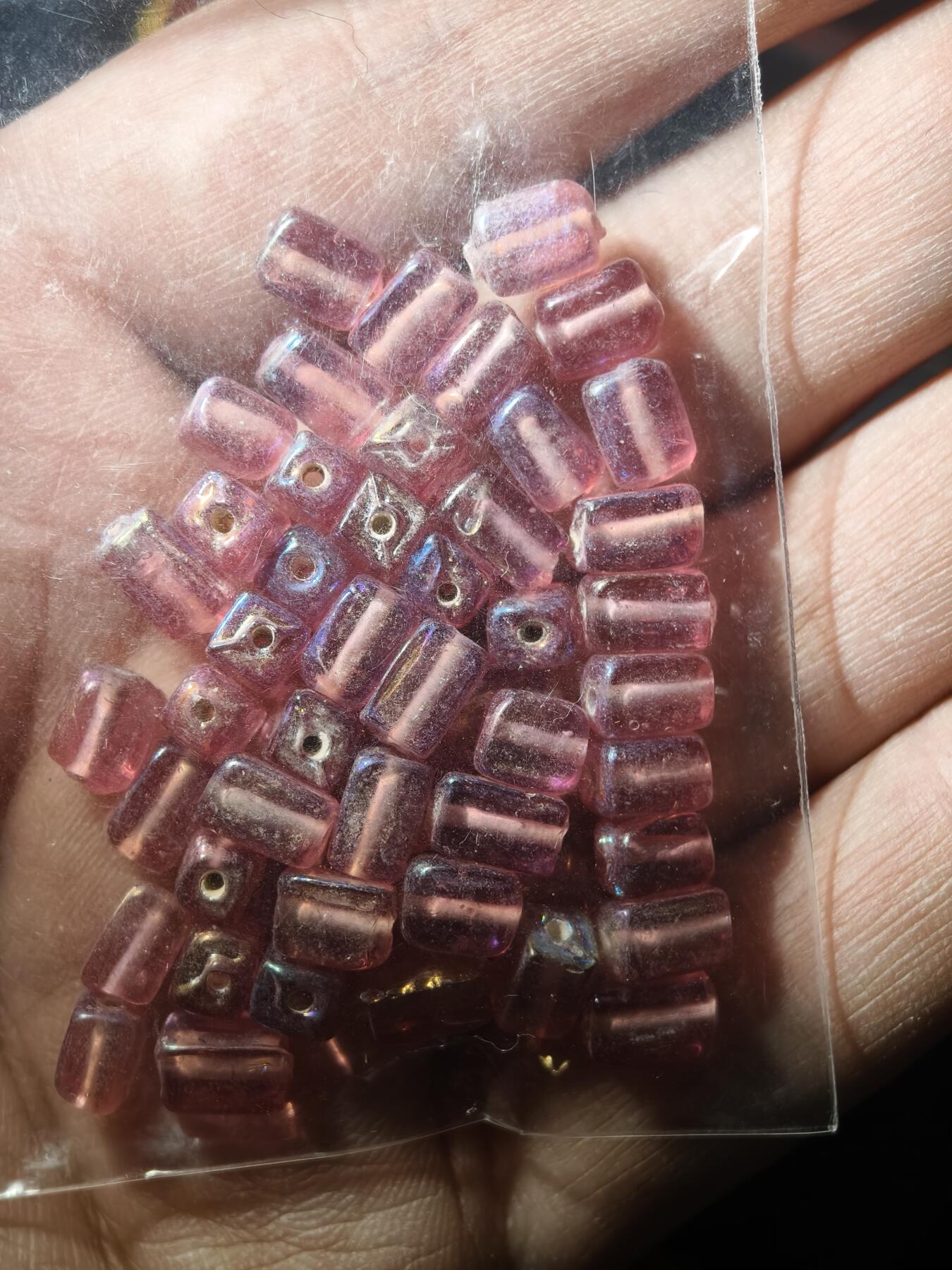 97期回流戒指饰品杂件纪念章丝路钱币专场 中亚回流珠子