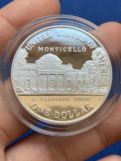 《竞宝斋》第449场 周日，周一，周二  3场连拍 （全场包邮，欢迎送拍） 美国1993年托马斯·杰斐逊诞辰250周年1美元银币 26.63g 900银