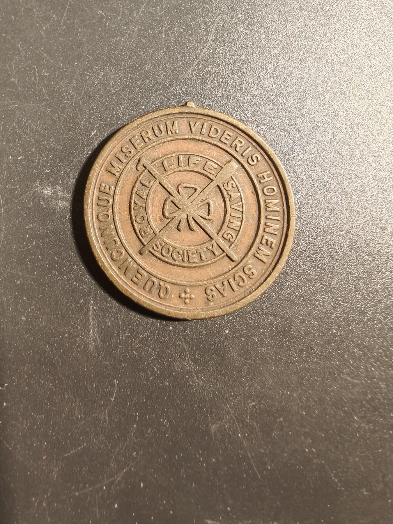 老王徽章第171期 英国拯救生命协会奖章    名字抹掉了