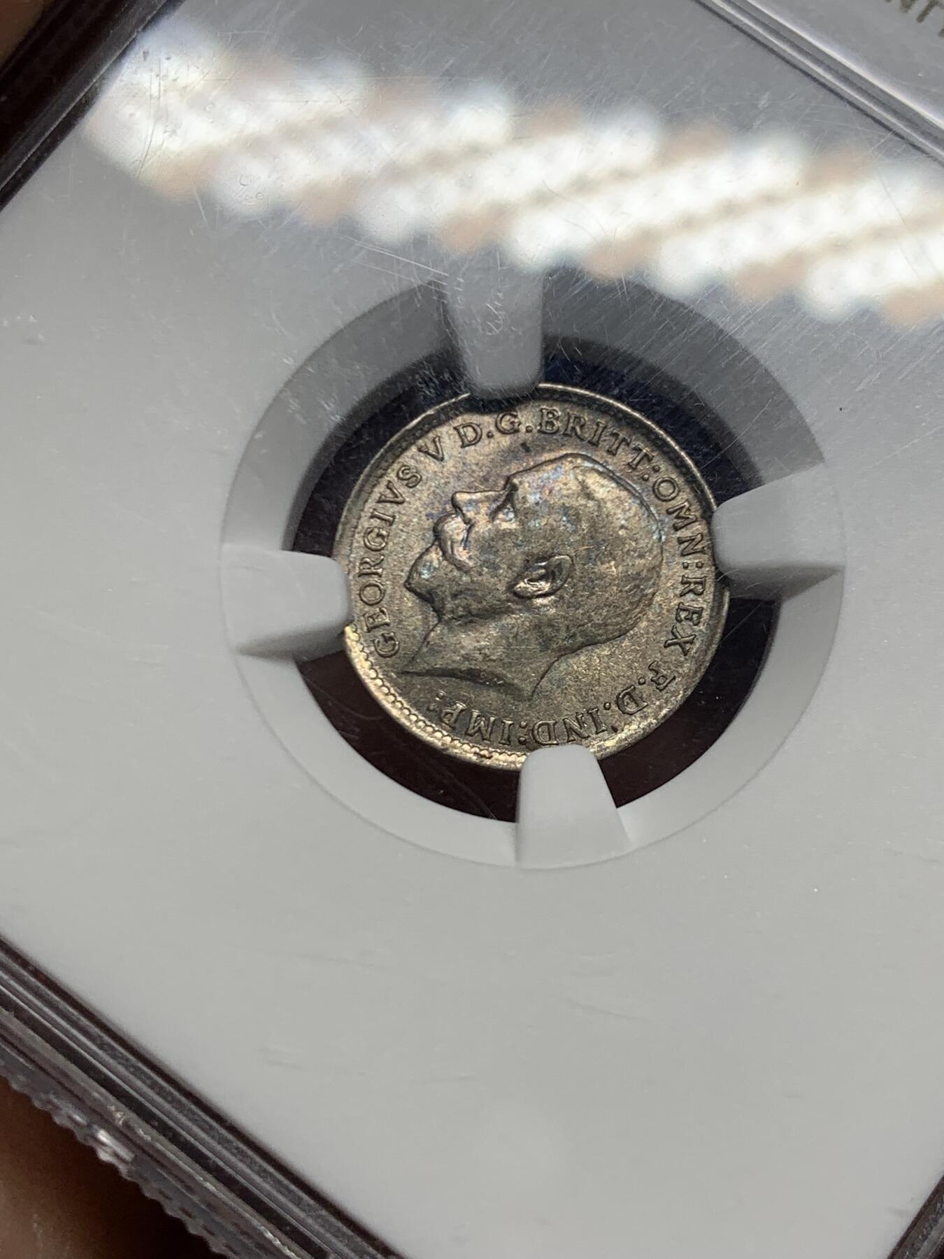 《竞宝斋》第449场 周日，周一，周二  3场连拍 （全场包邮，欢迎送拍） NGC MS64 英国1919年3便士银币 高银版本 包浆好看 值得入手