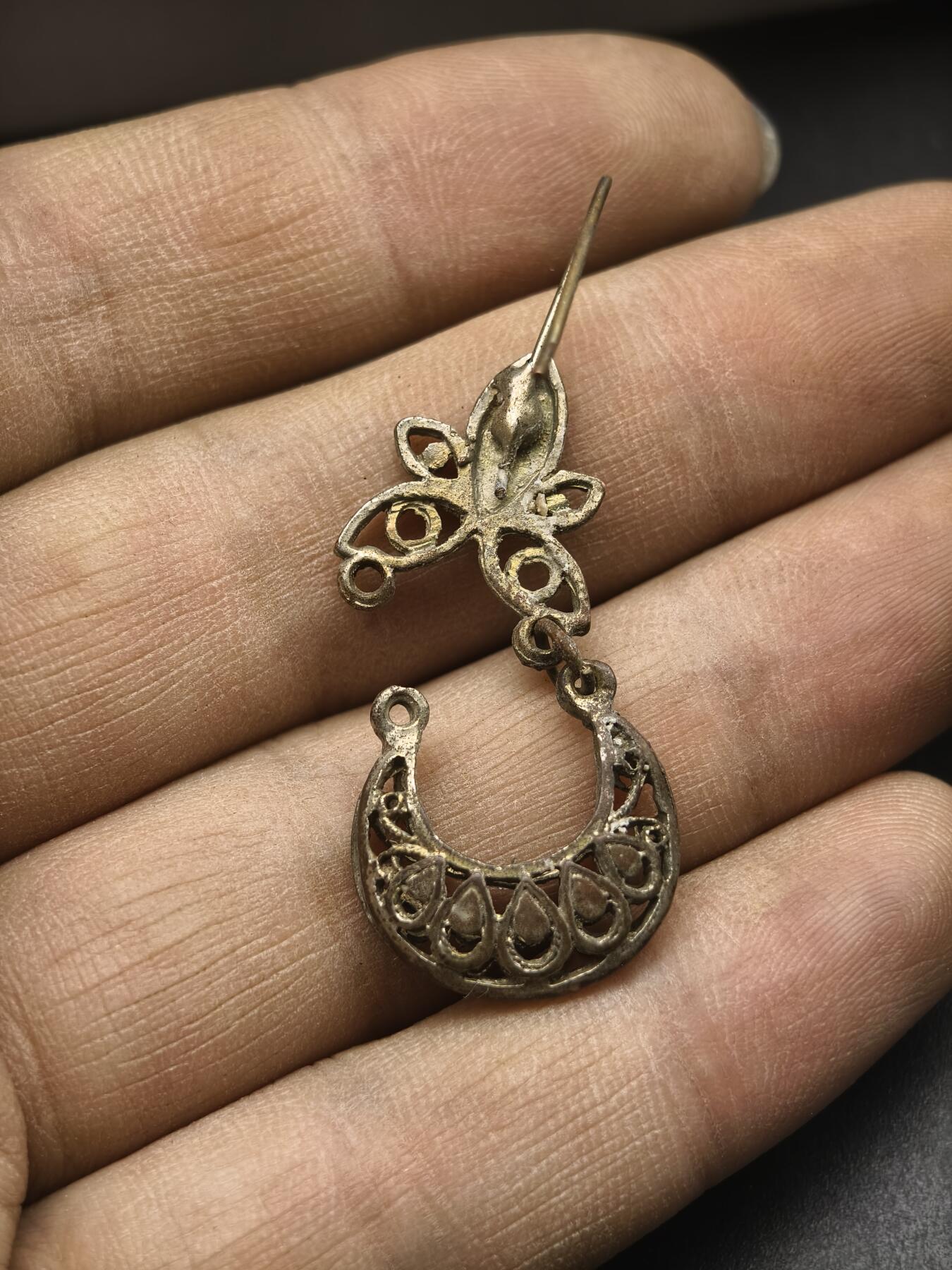 97期回流戒指饰品杂件纪念章丝路钱币专场 老饰品