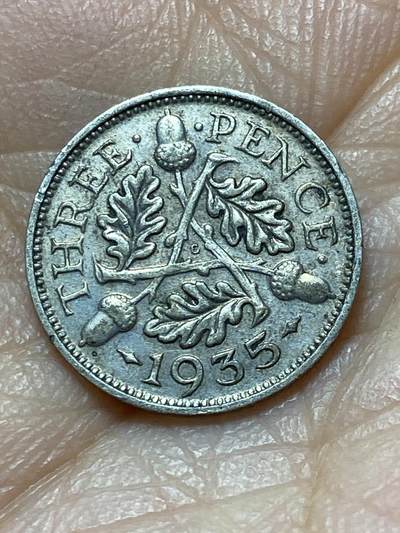 2025年第一百四十四场(总第一百七十场）品种丰富英国一线回流散币年末特拍场第一场(免佣金) - 英国🇬🇧1935年3便士银币(乔治五世第四版，500银)