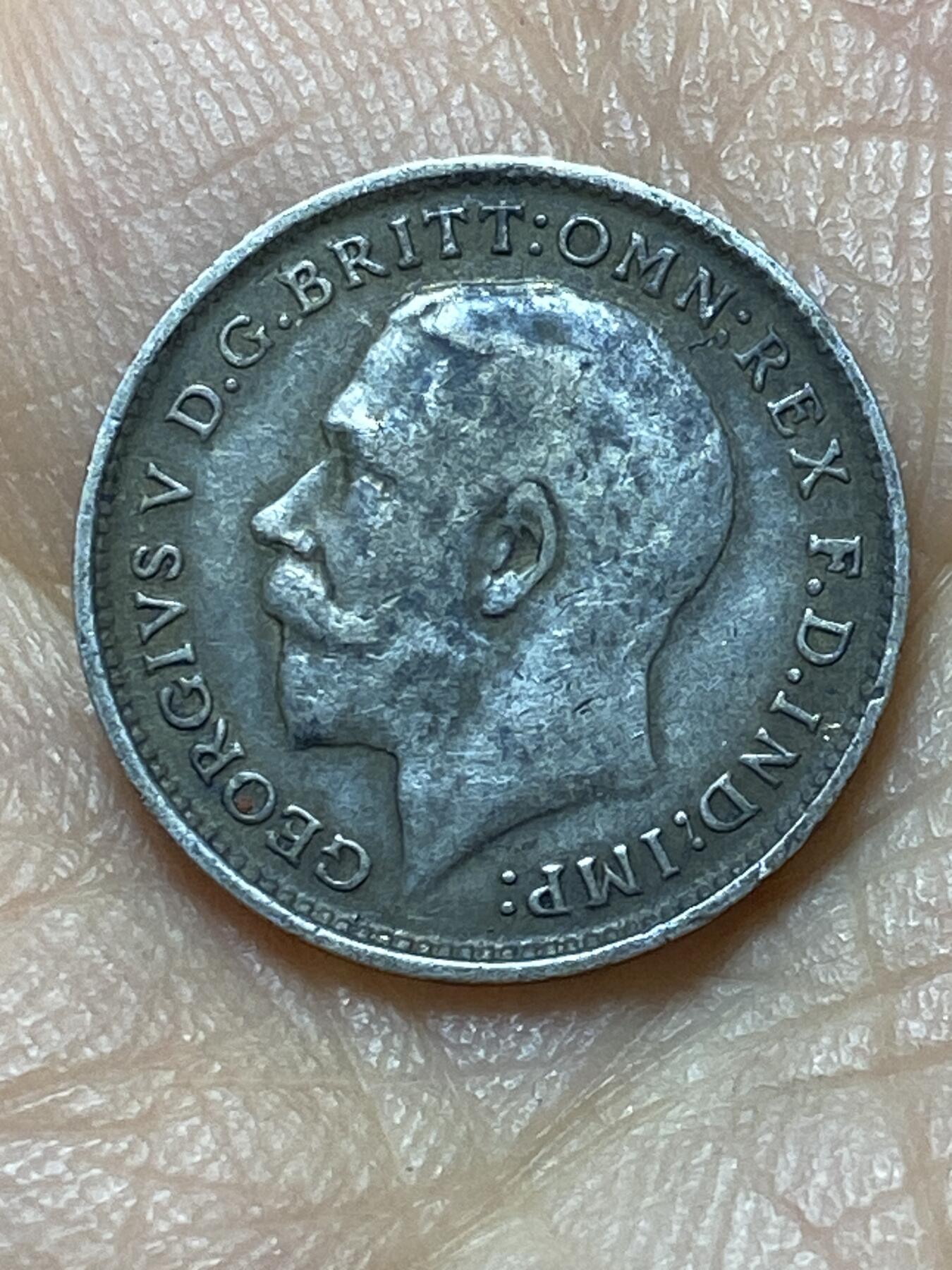 2025年第一百四十四场(总第一百七十场）品种丰富英国一线回流散币年末特拍场第一场(免佣金) 英国🇬🇧1913年3便士银币(乔治五世第一版，925高银)