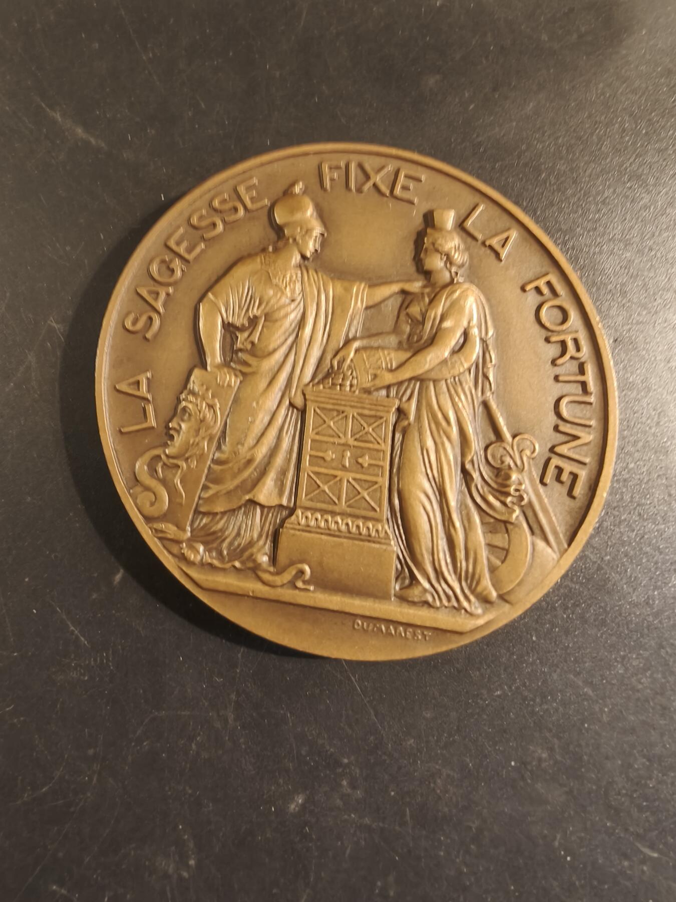 老王徽章第171期 法国法兰西银行150周年大铜章     密涅瓦与福图娜     直径68mm     重量155.7g