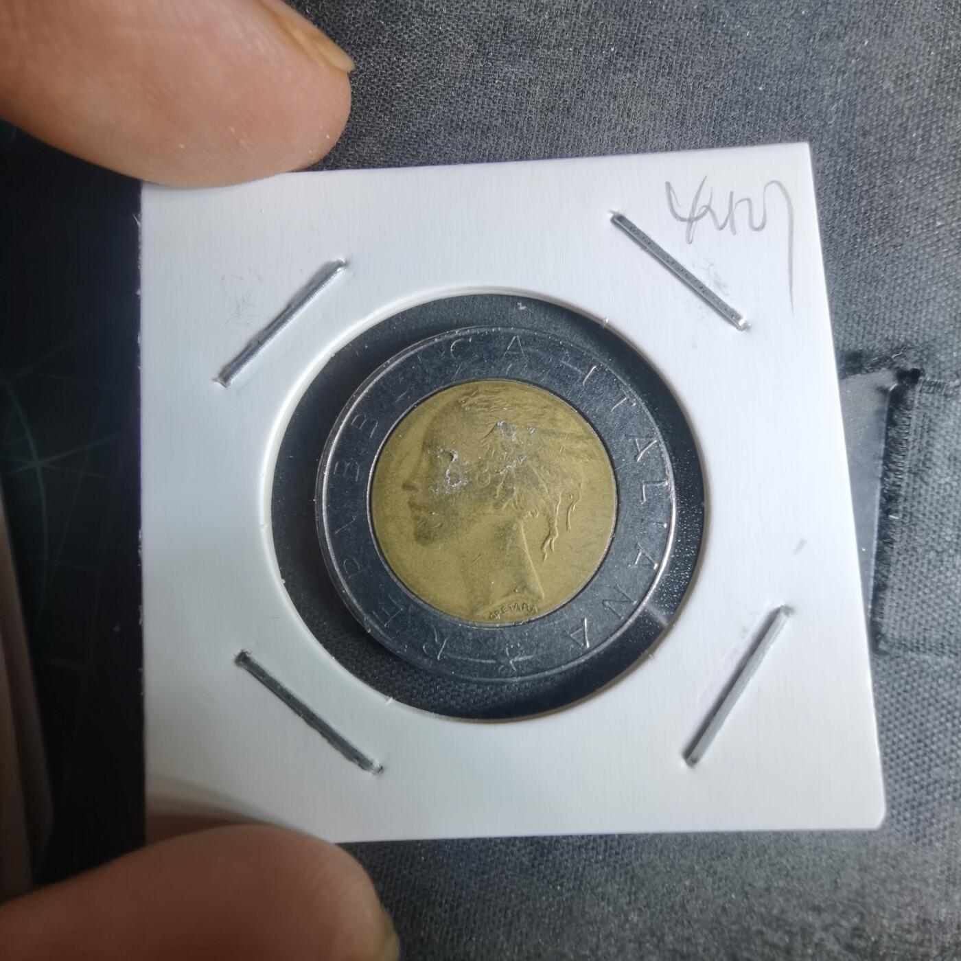 沼泽如烟--第942场 意大利1987年500里拉