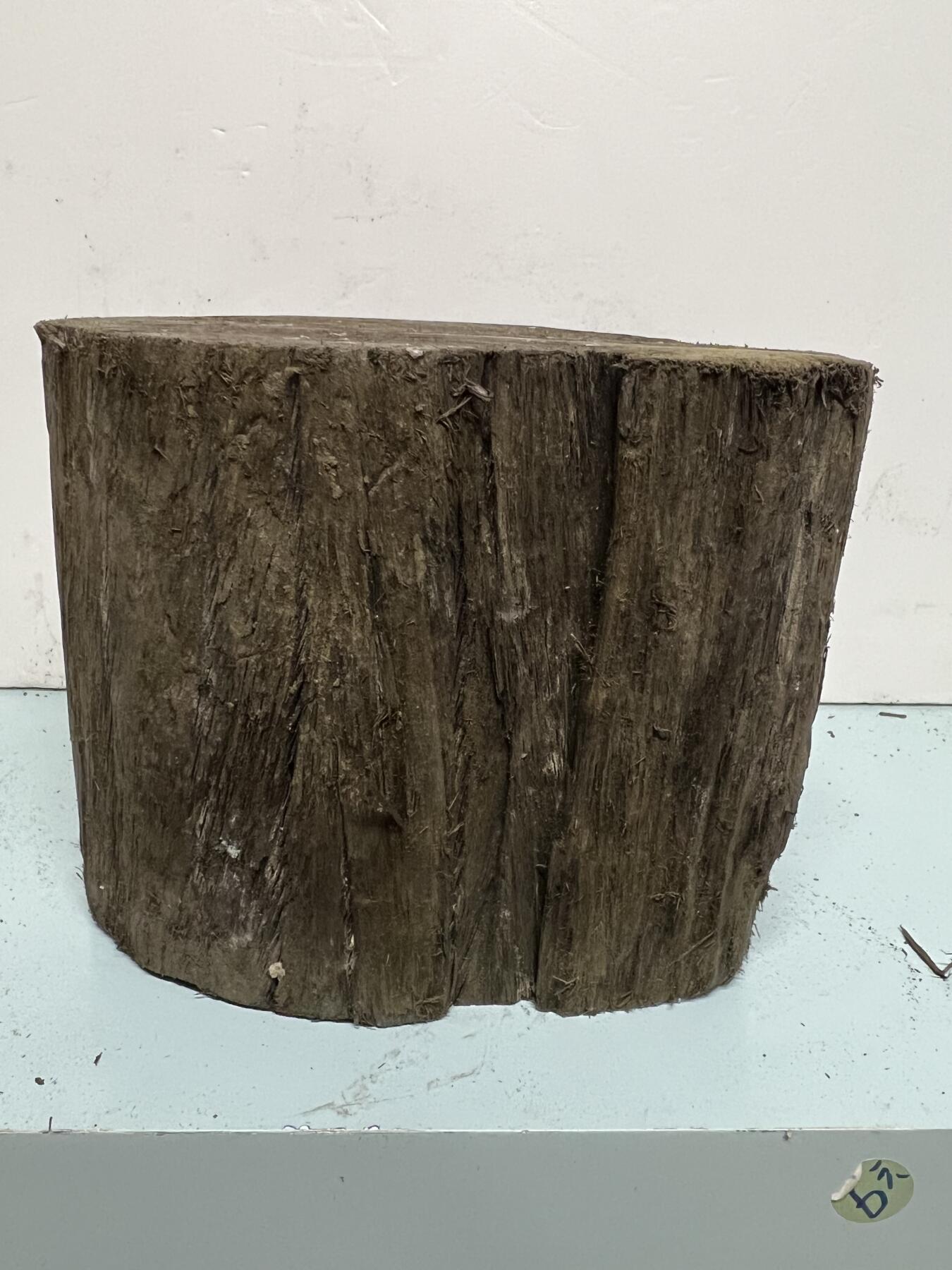 零元拍：金丝楠墩子老料 做凳子 做茶台  车珠子 都可以满肉满金丝 果香满满 尺寸：21/19/17CM。