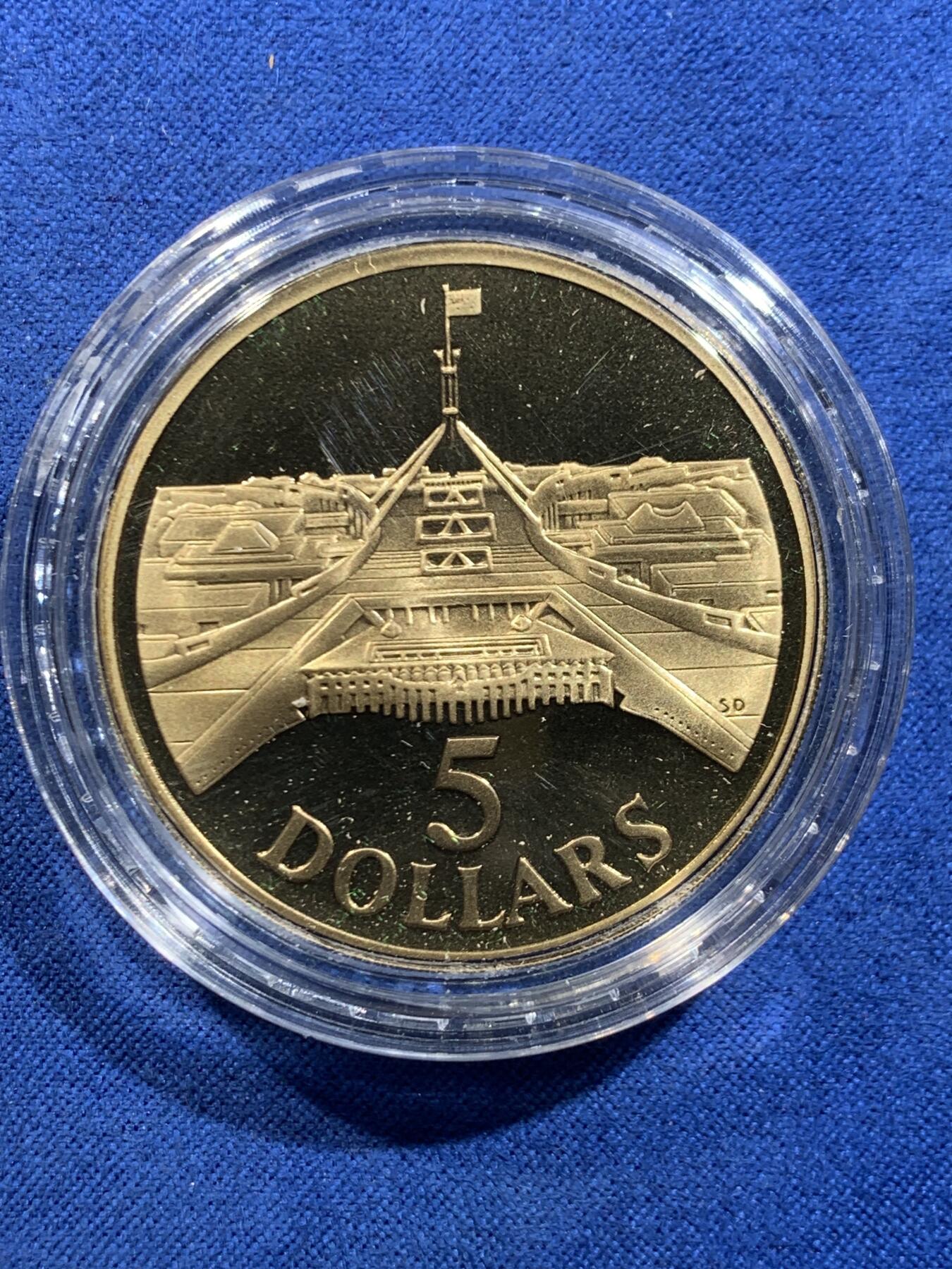 《竞宝斋》第449场 周日，周一，周二  3场连拍 （全场包邮，欢迎送拍） 澳大利亚1988年5元精制纪念币 建筑成就新的议会大楼 盒证全