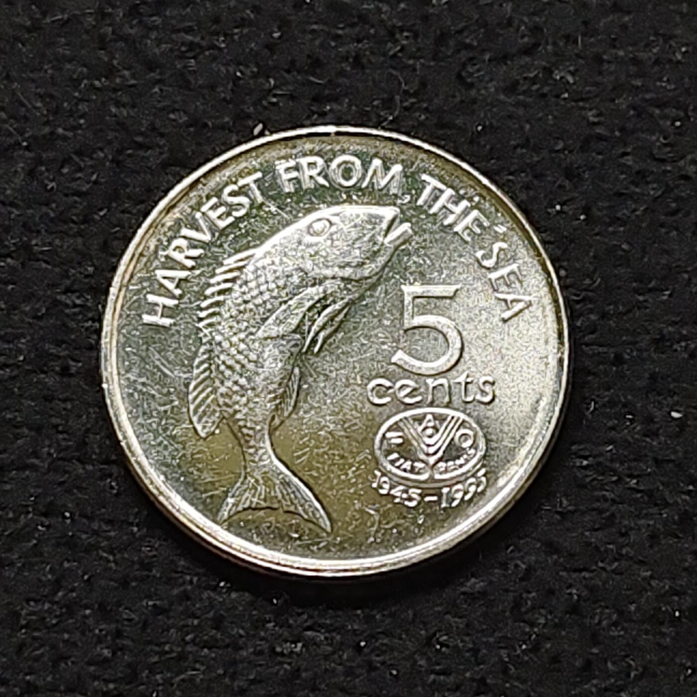 【全场包邮】纯粹捡漏拍488场（免费代拍第25场） 斐济1995年5分FAO组织五十周年纪念币