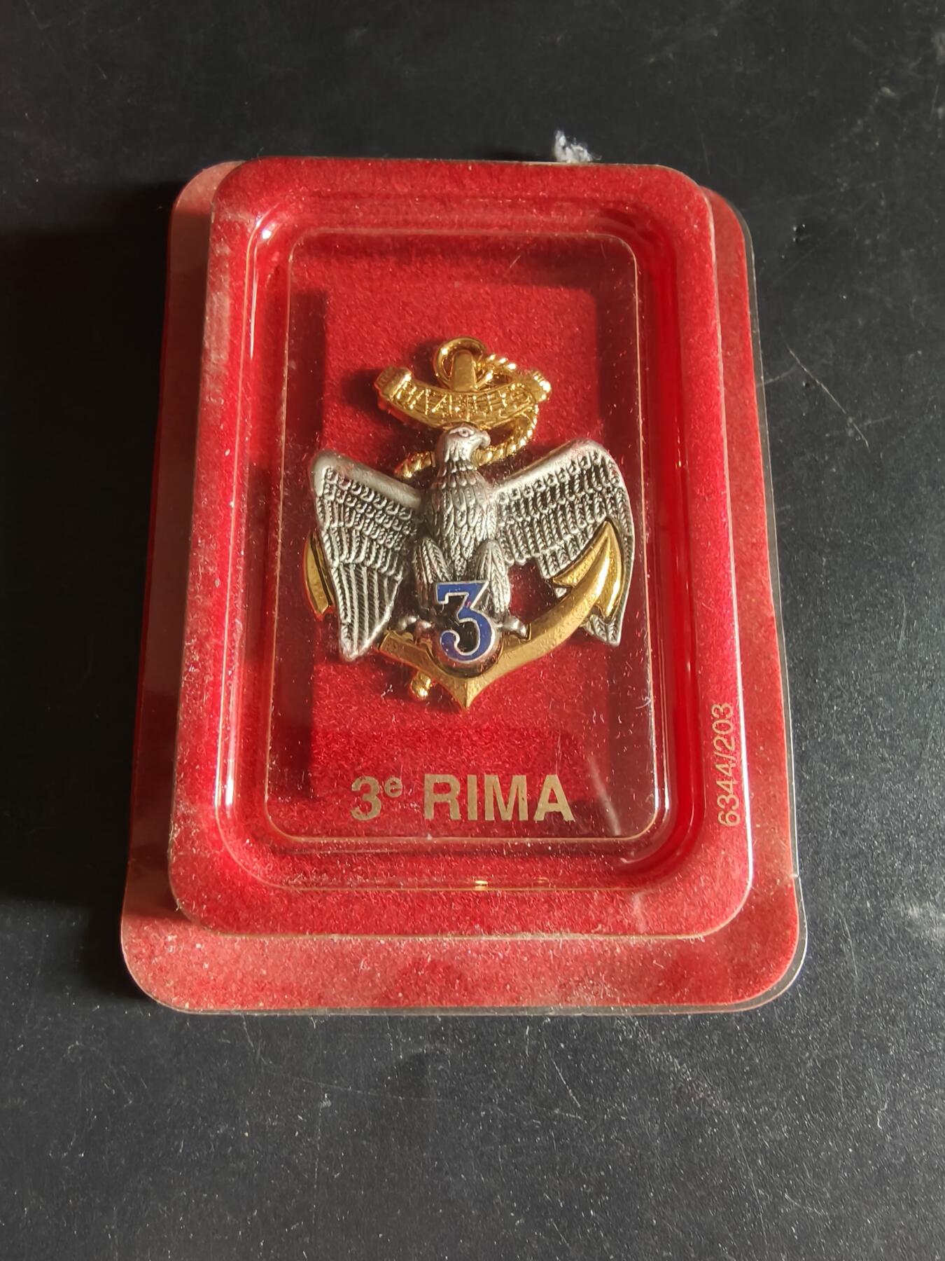 老王徽章第171期 法国海军陆战队第3步兵团证章    原盒
