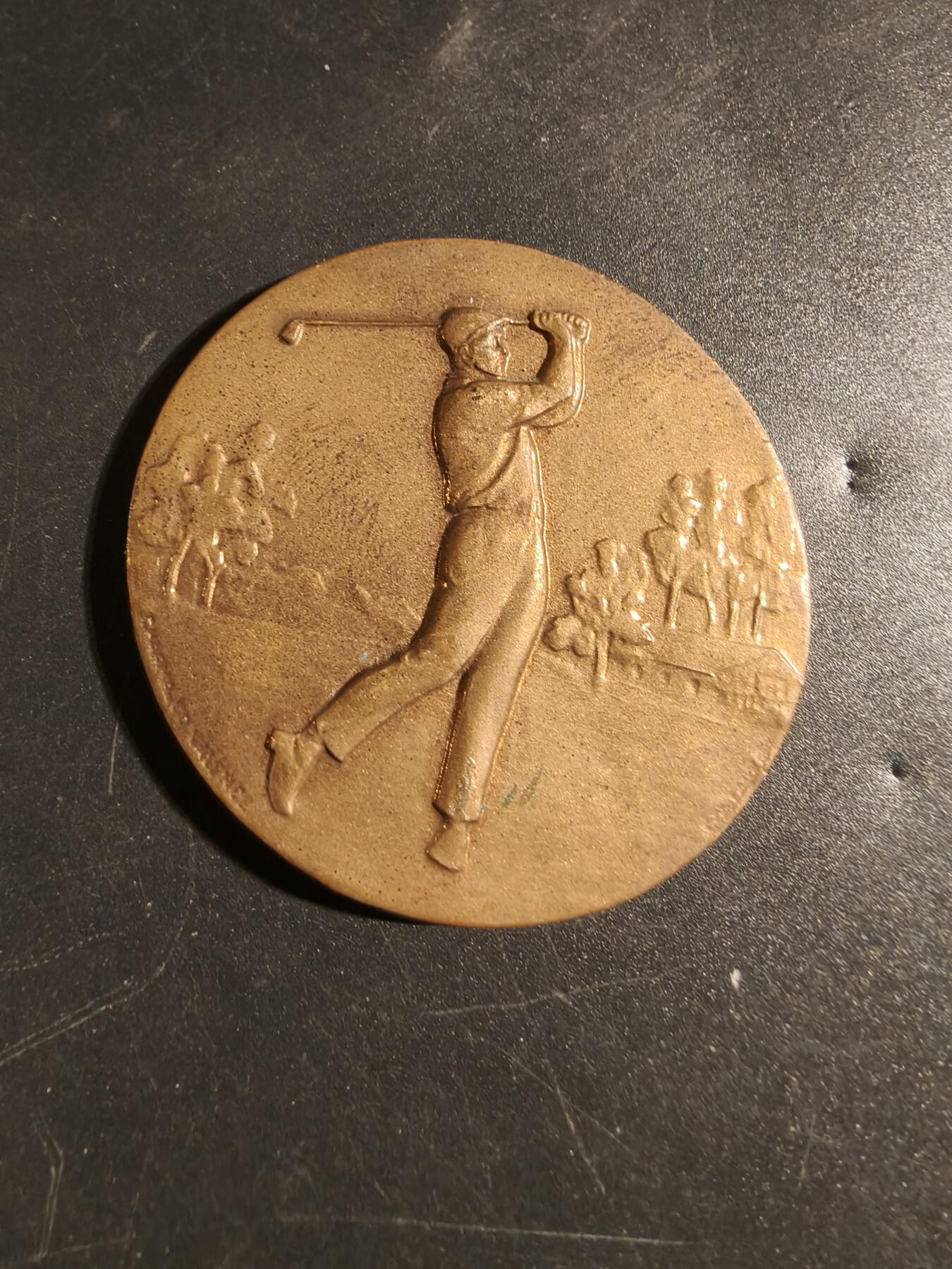 老王徽章第171期 法国高尔夫球运动大铜章     直径50mm     重量61.5g