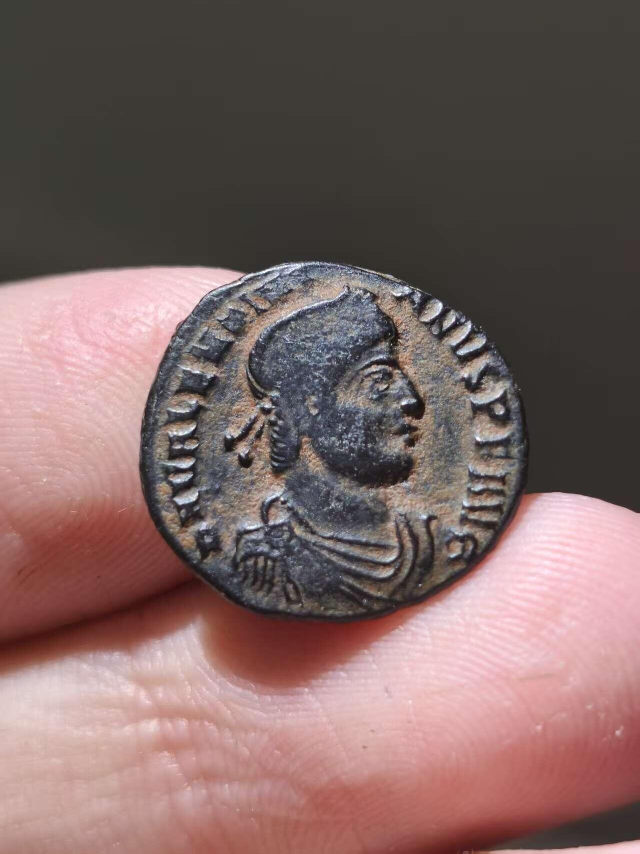 星盘世界钱币十二月二十七日古典币专场 瓦伦提尼安二世或一世铜币背胜利女神