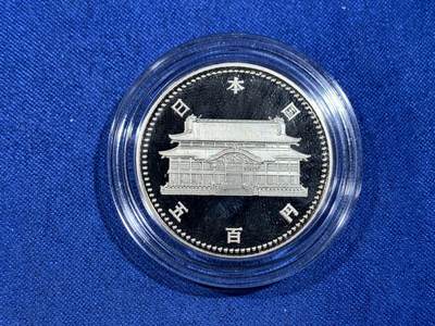 《竞宝斋》第449场 周日，周一，周二  3场连拍 （全场包邮，欢迎送拍） 原盒带证书 日本1992年冲绳20周年500日元精制双龙纪念币 日本双龙，品相很好，可送评