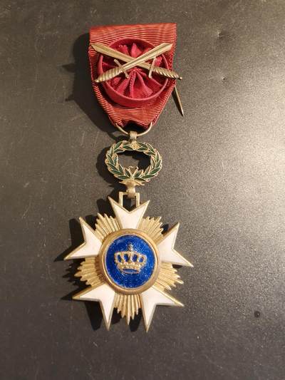 老王徽章第171期 - 比利时军官级王冠勋章    军事版