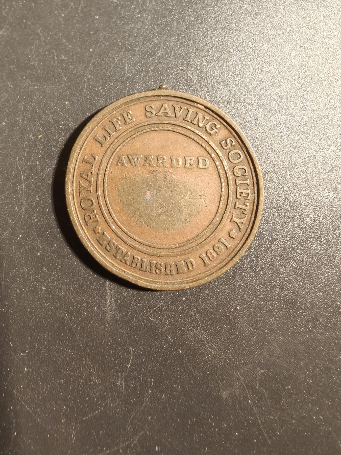 老王徽章第171期 英国拯救生命协会奖章    名字抹掉了