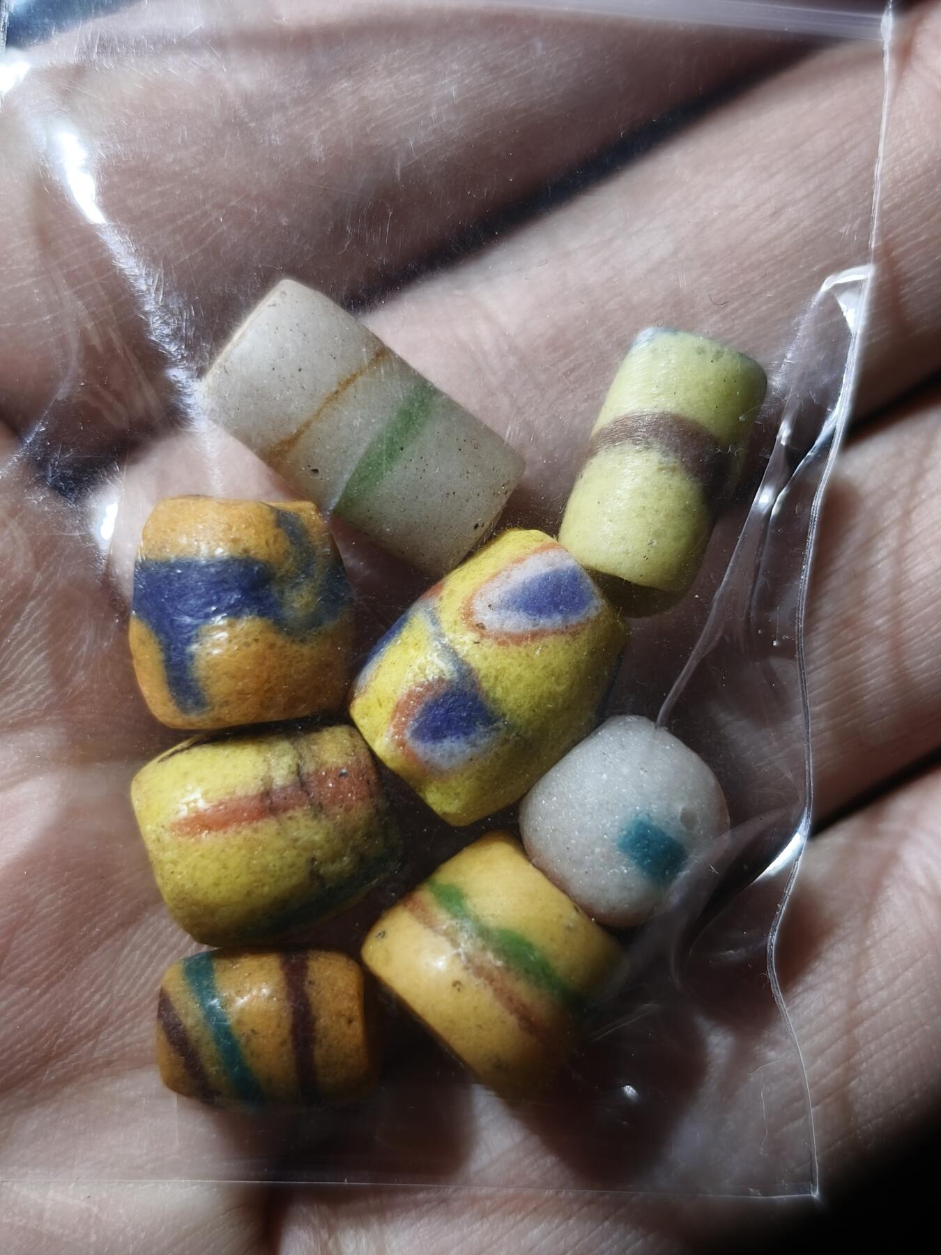 97期回流戒指饰品杂件纪念章丝路钱币专场 中亚回流珠子