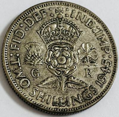 文馨钱币收藏第 286 场，圣诞节专场【 长期接收代拍品低至 0 佣金】 - 好品 1945 年英国乔治六世 2 先令银币，500 银 11.3 克