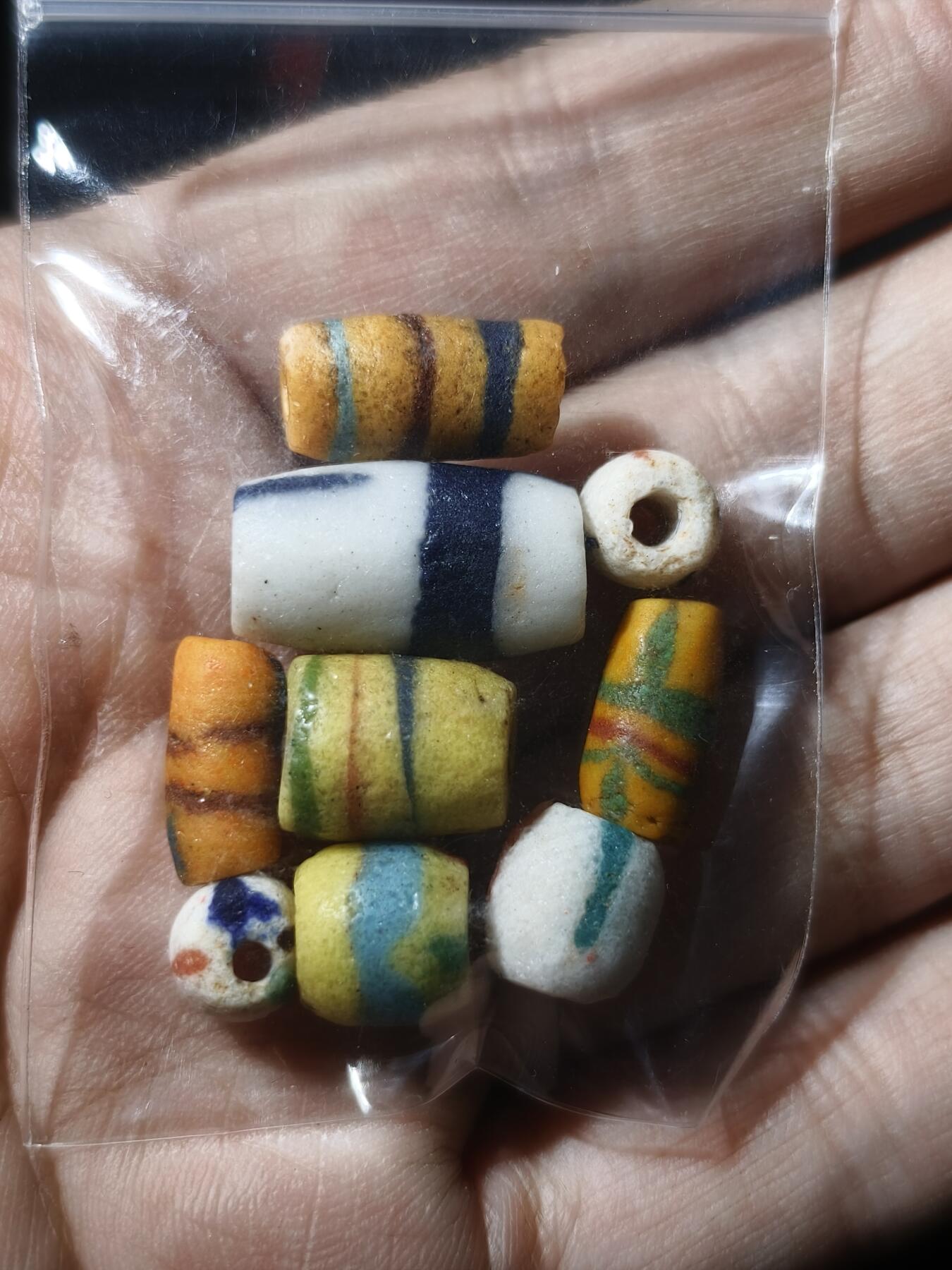 97期回流戒指饰品杂件纪念章丝路钱币专场 中亚回流珠子