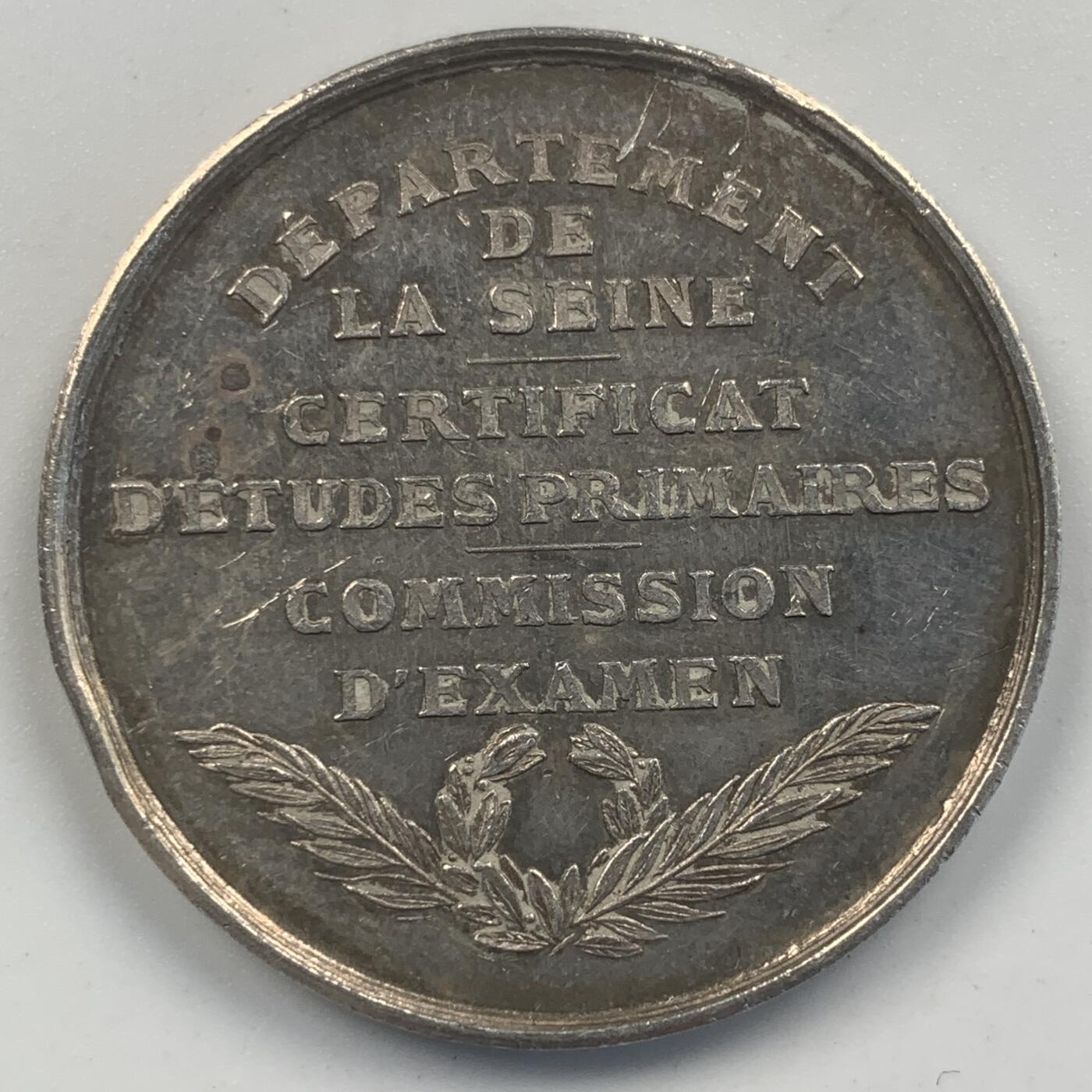 掌中浮雕-藏着的欧洲第047场 法国塞纳省小学毕业考试证书委员会银章，33.62mm，16.42g
