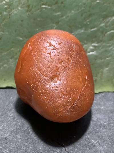 精美荔枝冻柿子红水冲籽川料南红玛瑙原石一颗 - 精美荔枝冻柿子红水冲籽川料南红玛瑙原石一颗