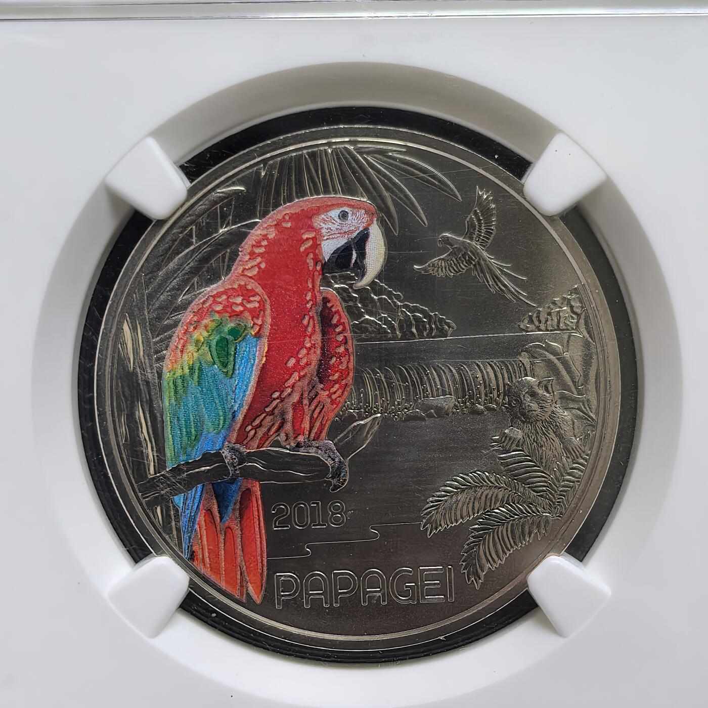 道一币馆币章第一百六十场 NGC 满分MS70 奥地利2018年多彩生物系列鹦鹉夜光彩色铜镍3欧元纪念币