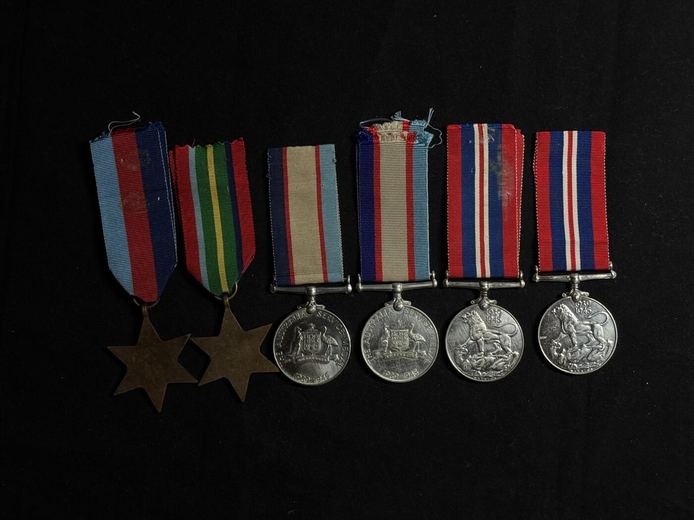 欢庆元旦！戎马世界章牌大赏第109期元旦大拍